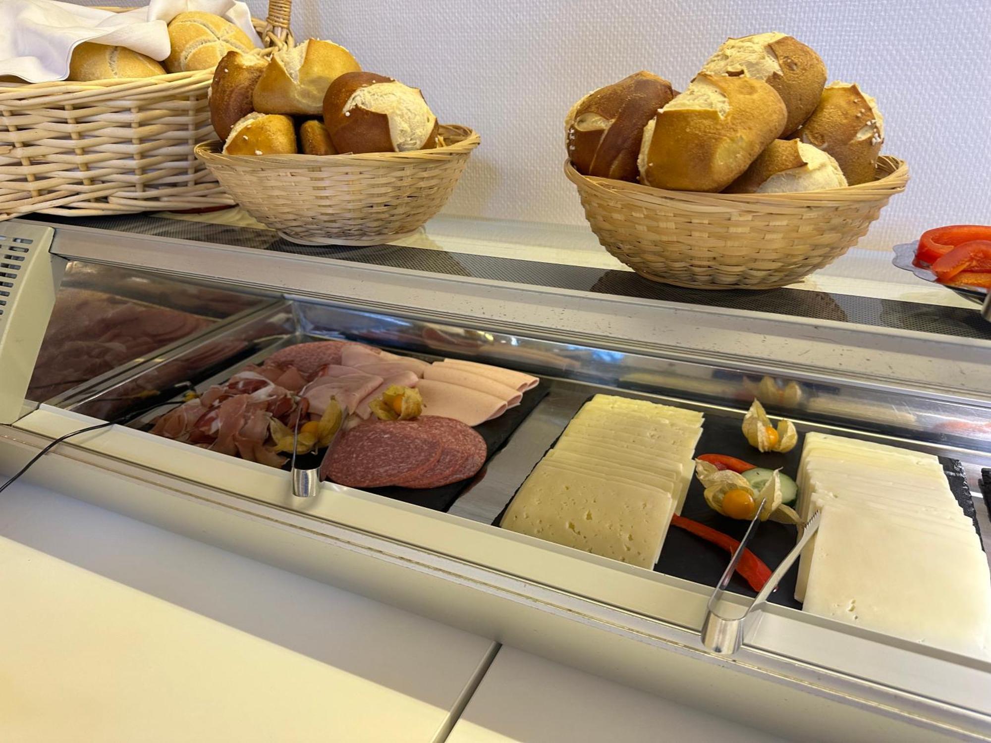 Hotel Barbarossa Karlsruhe Stadtmitte Ngoại thất bức ảnh