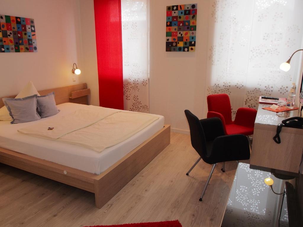 Hotel Barbarossa Karlsruhe Stadtmitte Phòng bức ảnh