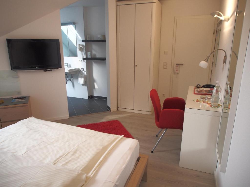Hotel Barbarossa Karlsruhe Stadtmitte Phòng bức ảnh