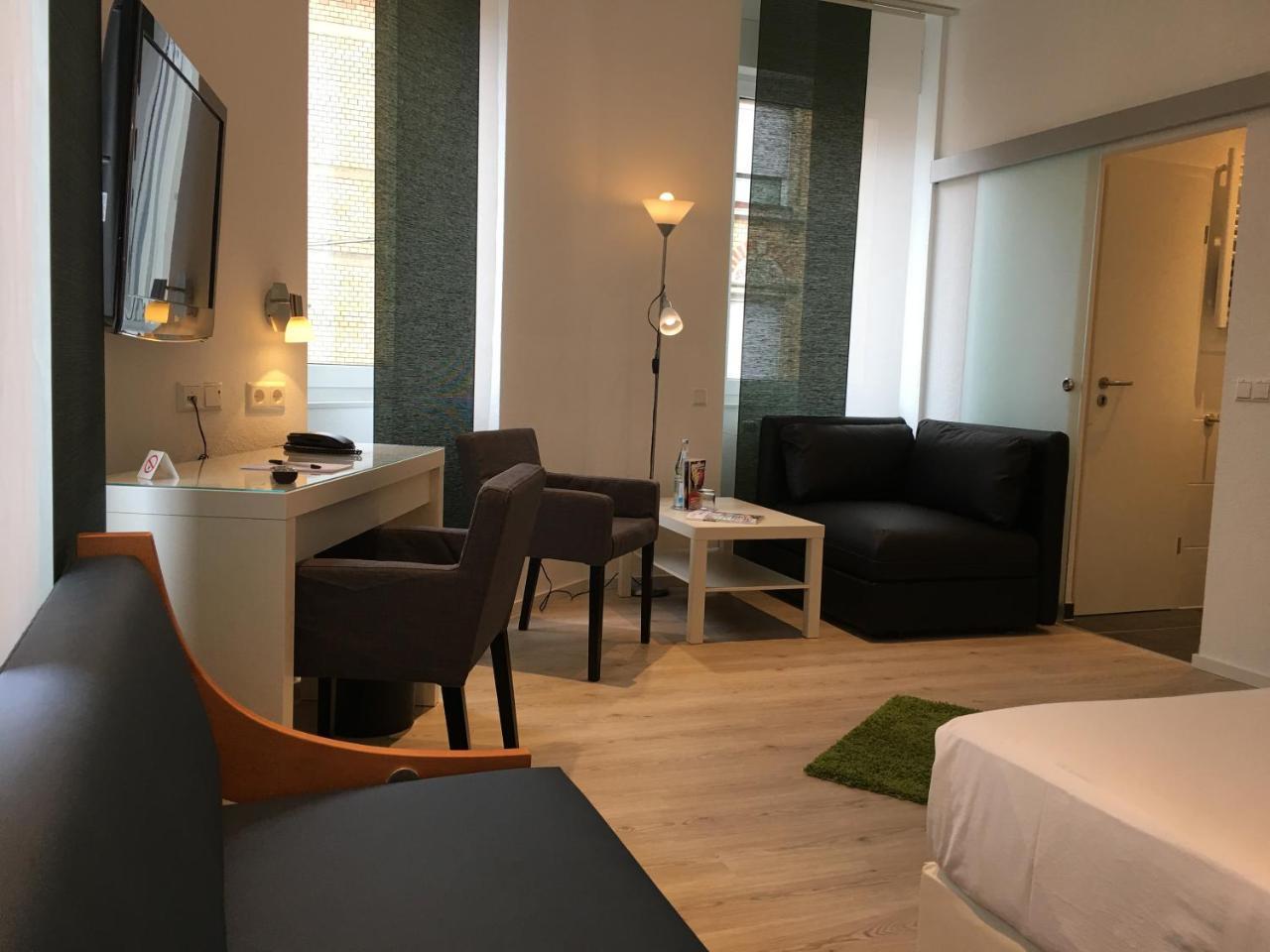 Hotel Barbarossa Karlsruhe Stadtmitte Ngoại thất bức ảnh